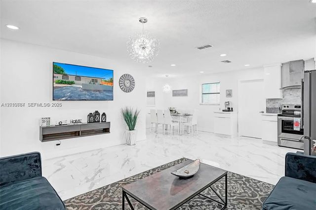 2338 Fillmore Street #2a, Hollywood