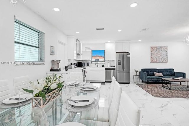 3 of 15 - 2338 Fillmore Street #2a, Hollywood, FL