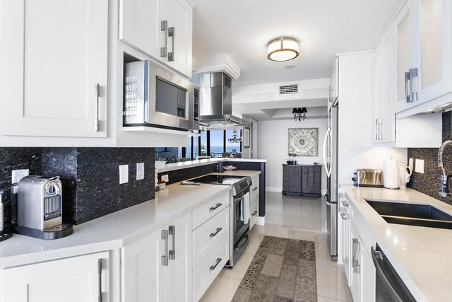 5 of 33 - 5510 N Ocean Drive #12a, Singer Island, FL