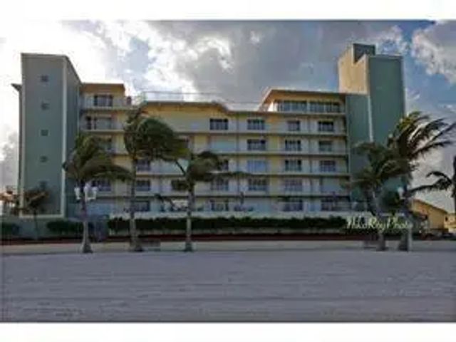 2 of 18 - 300 Oregon Street #409, Hollywood, FL