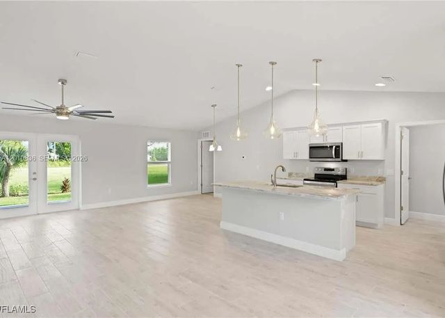 5 of 22 - 604 Wilmington, Cape Coral, FL