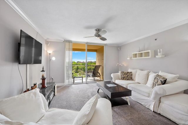 2 of 19 - 19601 E Country Club Drive #7505, Aventura, FL