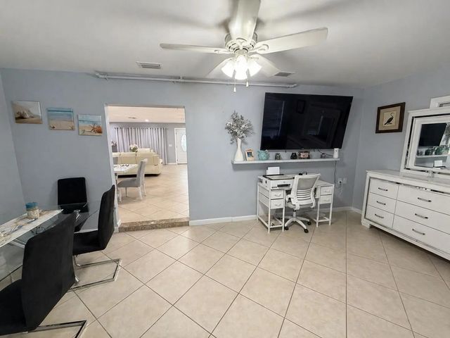 5 of 18 - 435 Se Asbury Lane, Port St. Lucie, FL