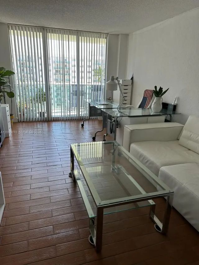 3 of 23 - 19390 Collins Avenue #1510, Sunny Isles Beach, FL