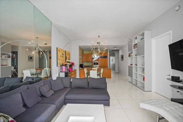 5 of 17 - 15901 Collins Avenue #3902, Sunny Isles Beach, FL