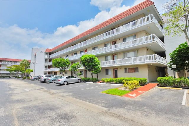 3571 Inverrary Drive #202, Lauderhill