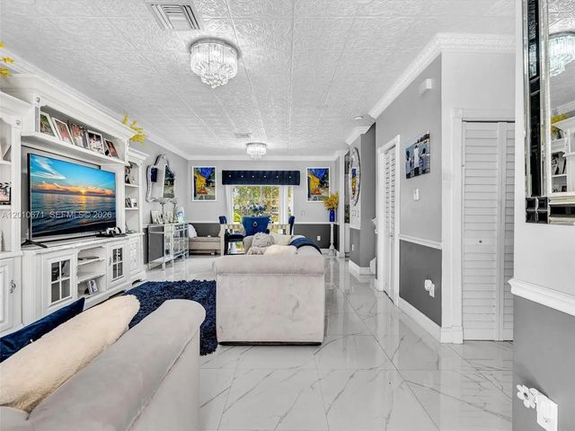 4 of 42 - 7659 N Stonecreek Circle, Davie, FL