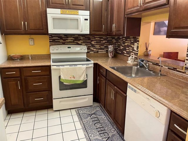 4 of 47 - 2860 Somerset Drive #311k, Lauderdale Lakes, FL