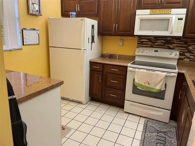 5 of 47 - 2860 Somerset Drive #311k, Lauderdale Lakes, FL
