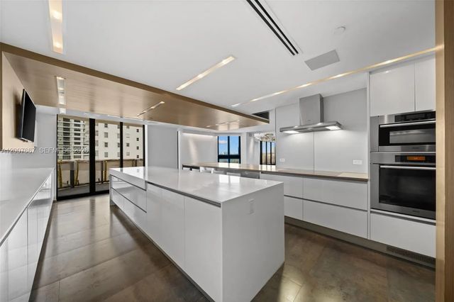 4 of 43 - 9999 Collins Avenue #6j, Bal Harbour, FL
