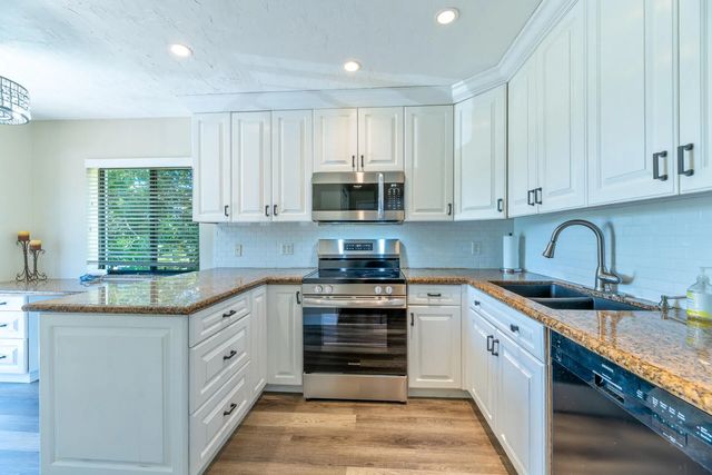 4 of 42 - 5142 Fountains Drive S, Lake Worth, FL