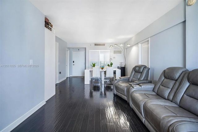 4 of 42 - 2829 Indian Creek Drive #1209, Miami Beach, FL