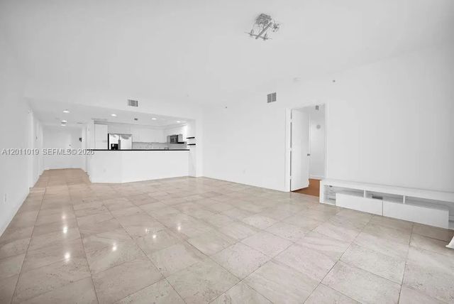 5 of 35 - 15051 Royal Oaks Lane #1605, North Miami, FL