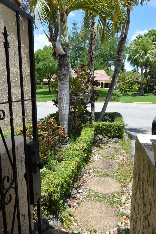 5 of 45 - 3932 Estepona Avenue #7d5, Doral, FL
