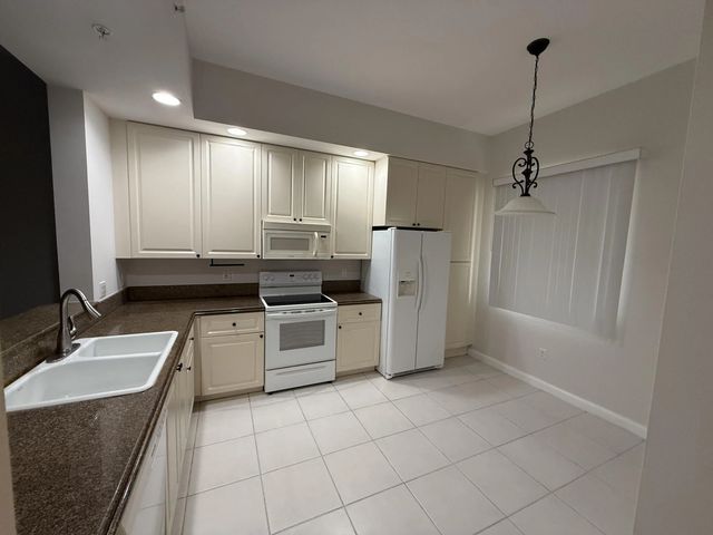 2 of 18 - 20 Harbour Isle Drive W #ph01, Fort Pierce, FL