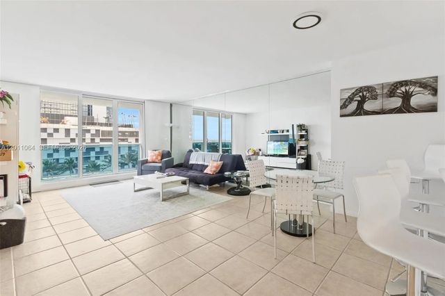 4 of 40 - 2301 Collins Avenue #504, Miami Beach, FL