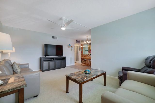 4 of 35 - 37 Yacht Club Drive #unit 202, North Palm Beach, FL