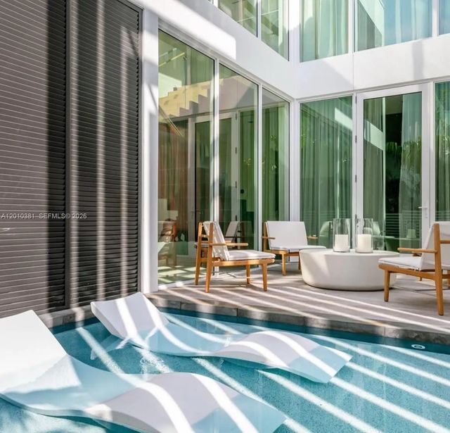 4 of 17 - 1081 W 48th Street #n01, Miami Beach, FL