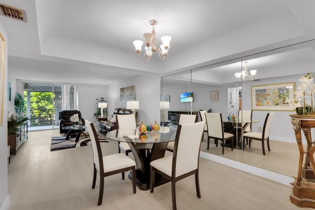 23247 N Barwood Ln Lane N #305, Boca Raton