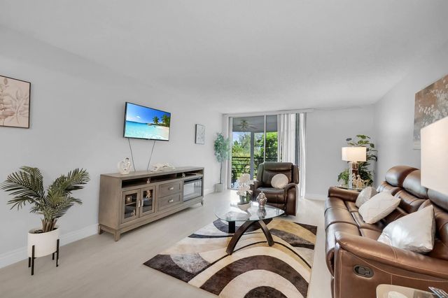 5 of 39 - 23247 N Barwood Ln Lane N #305, Boca Raton, FL