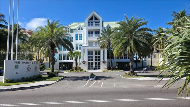 9 E Bay Street, 