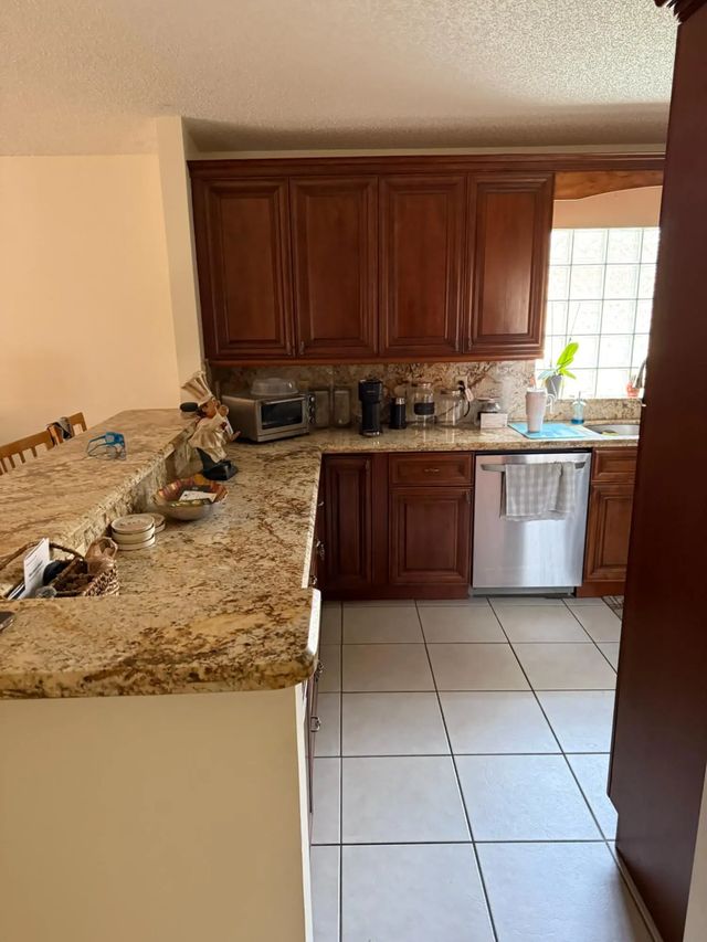 4 of 11 - 20525 Sw 2nd Street, Pembroke Pines, FL