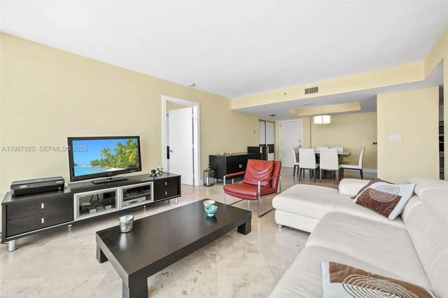 4 of 31 - 650 West Avenue #1104, Miami Beach, FL