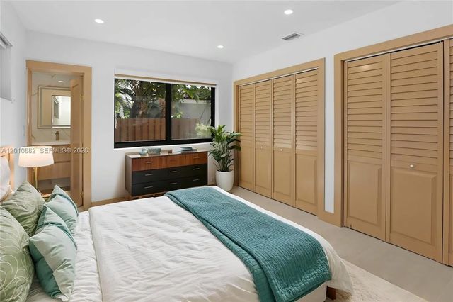 3 of 33 - 1620 Mckinley Street, Hollywood, FL
