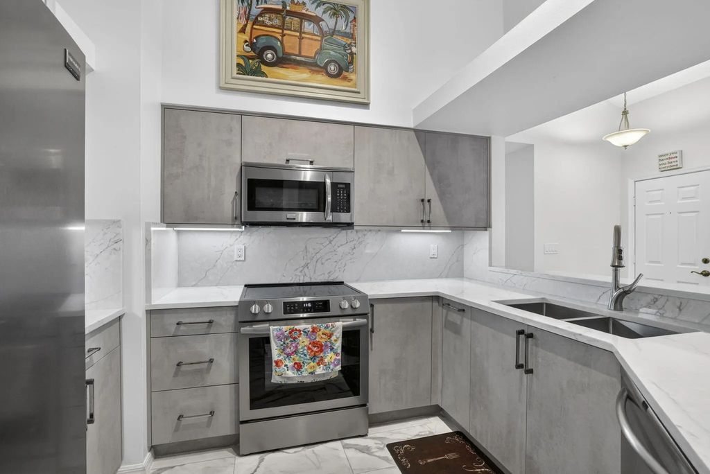 2097 Bonisle Circle, Riviera Beach