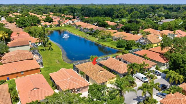 2 of 35 - 2097 Bonisle Circle, Riviera Beach, FL