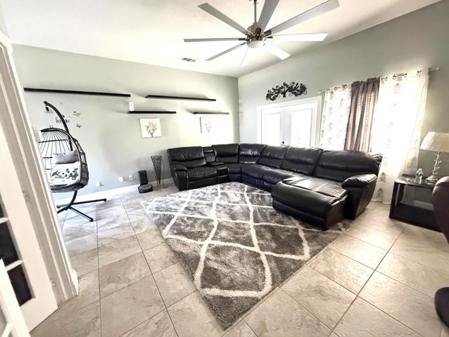 3 of 16 - 523 Sw Gale Lane, Port St. Lucie, FL