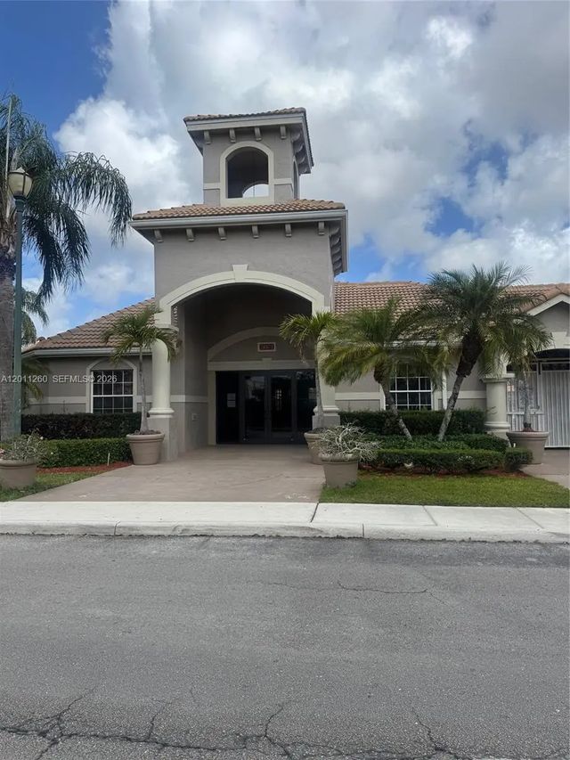 5065 Wiles Road #103, Coconut Creek