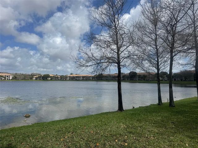 4 of 47 - 5065 Wiles Road #103, Coconut Creek, FL