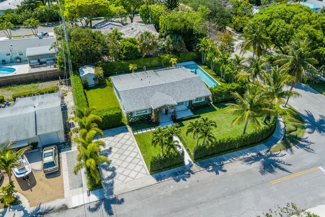 3 of 15 - 8001 Arlington Place, West Palm Beach, FL