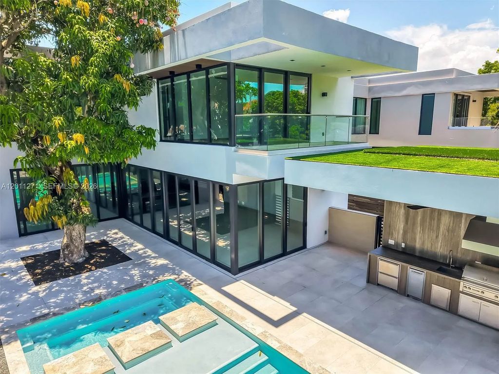 125 Sw 29th Road, Miami