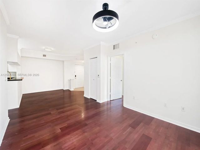 5 of 17 - 17100 N Bay Road #1614, Sunny Isles Beach, FL