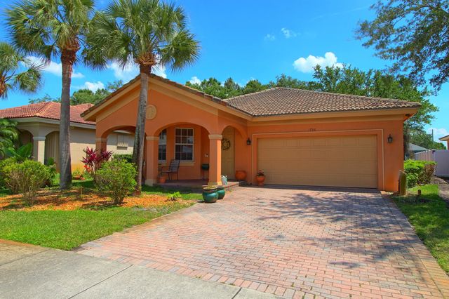 2 of 26 - 1796 Sw Jamesport Drive, Port St. Lucie, FL