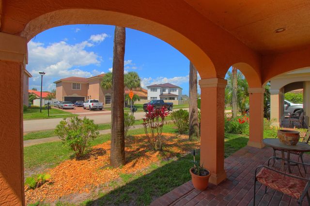 4 of 26 - 1796 Sw Jamesport Drive, Port St. Lucie, FL