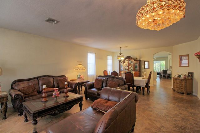 5 of 26 - 1796 Sw Jamesport Drive, Port St. Lucie, FL
