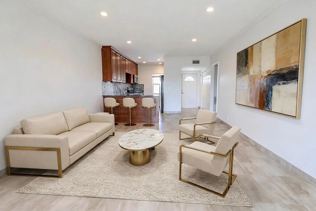 7855 Nw 5th Court #unit 201, Margate