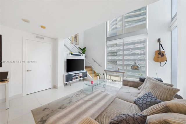2 of 18 - 1050 Brickell Avenue #1002, Miami, FL