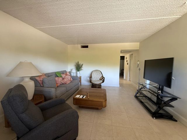 3 of 11 - 3300 Springdale Boulevard #202, Palm Springs, FL