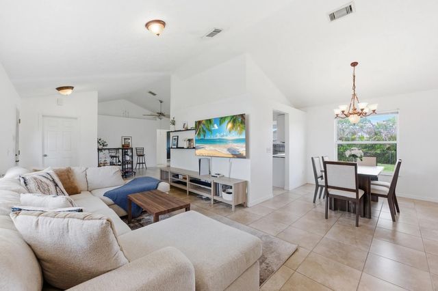 390 Se Cork Road, Port St. Lucie