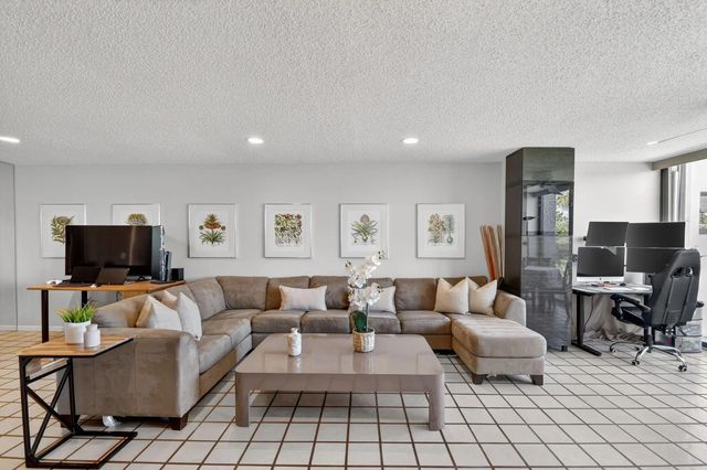 5 of 68 - 4272 Deste Court #101, Lake Worth, FL