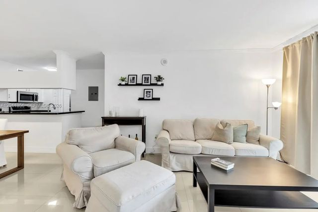 4 of 36 - 17100 N Bay Road #1610, Sunny Isles Beach, FL
