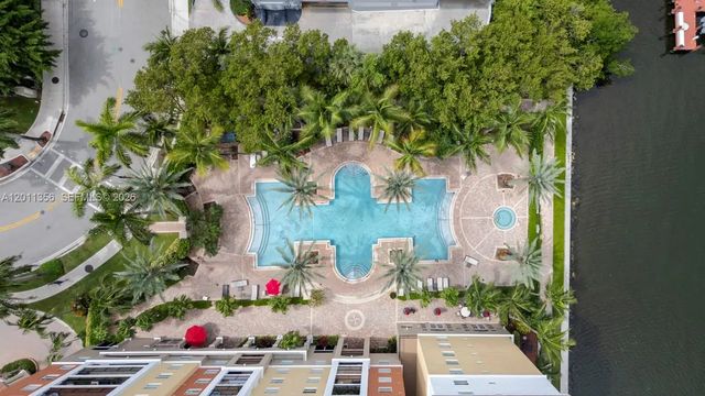 5 of 36 - 17100 N Bay Road #1610, Sunny Isles Beach, FL