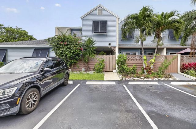 153 W Hemingway Circle W, Margate