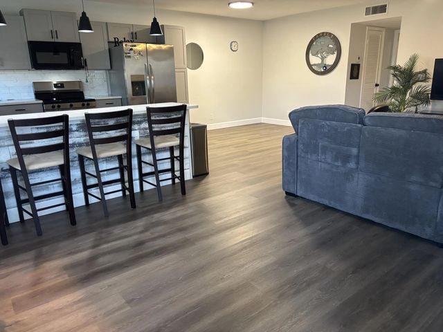 211 Country Lane #c, Boynton Beach