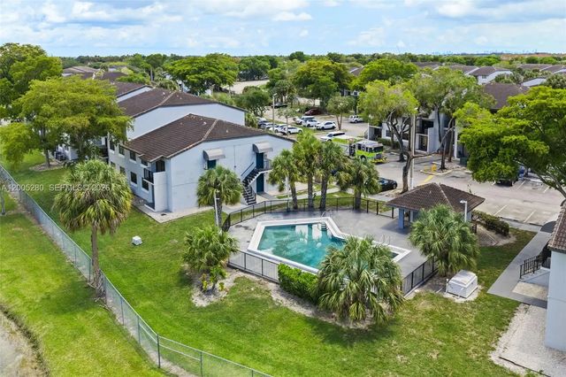 4 of 32 - 7195 Nw 179th Street #106, Hialeah, FL