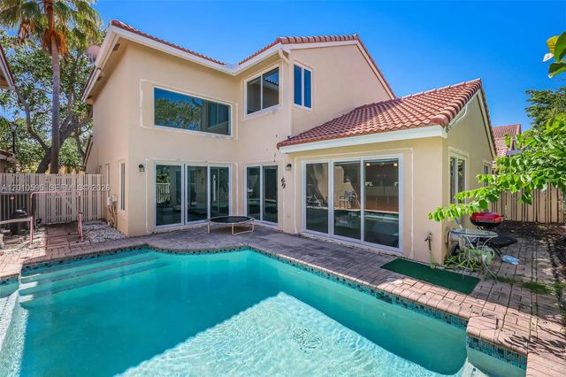 2 of 51 - 1065 Weeping Willow Way, Hollywood, FL